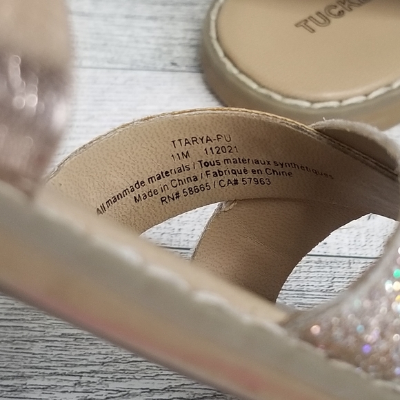 Tucker+Tate Arya Cross Strap Rose Gold 11M Glitter Faux Leather Open Toe… - Picture 4 of 8